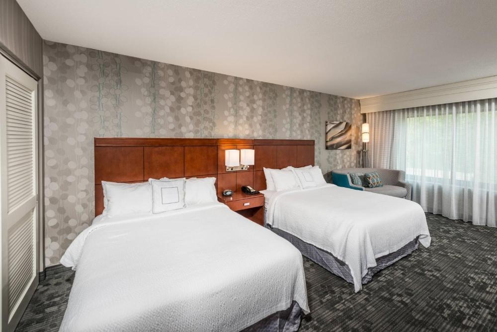 带沙发床的豪华大床房